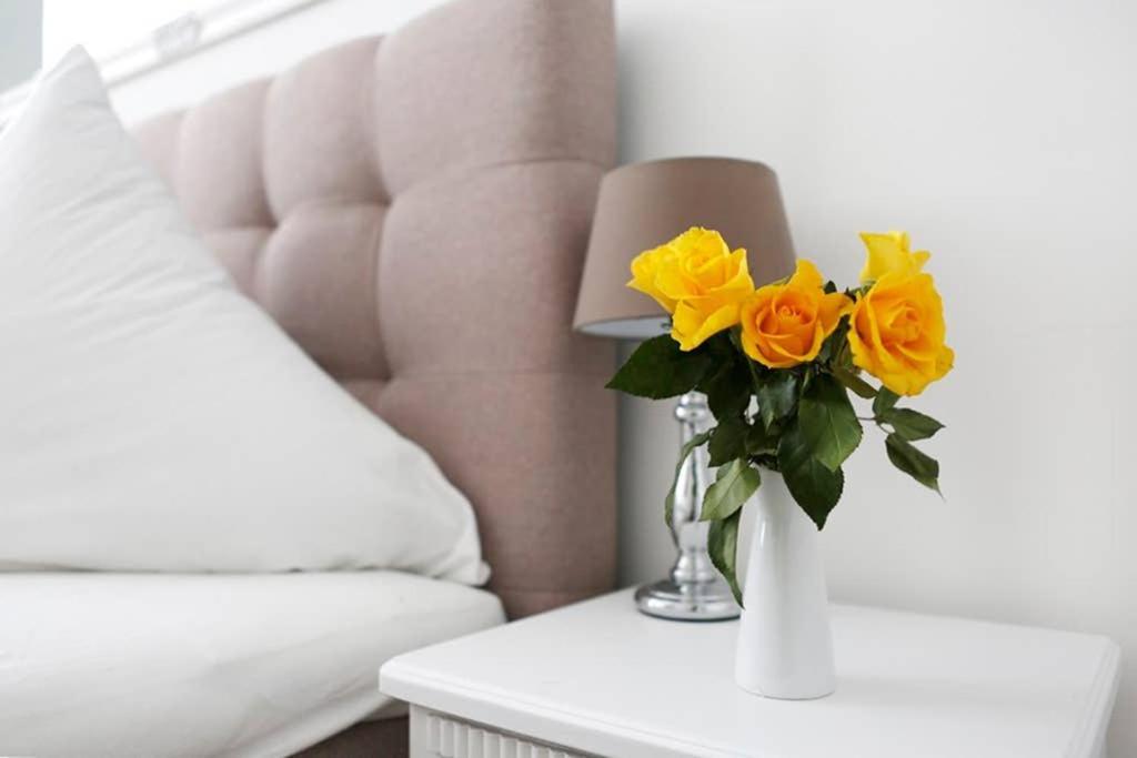 Sc 06 By Rockchair Apartments L Superhost Status L 4 Bedrooms Boxspringbeds 2 Bathrooms Balcony Elevator - Cozy Family & Business Flair Welcomes You! Berlin Zewnętrze zdjęcie